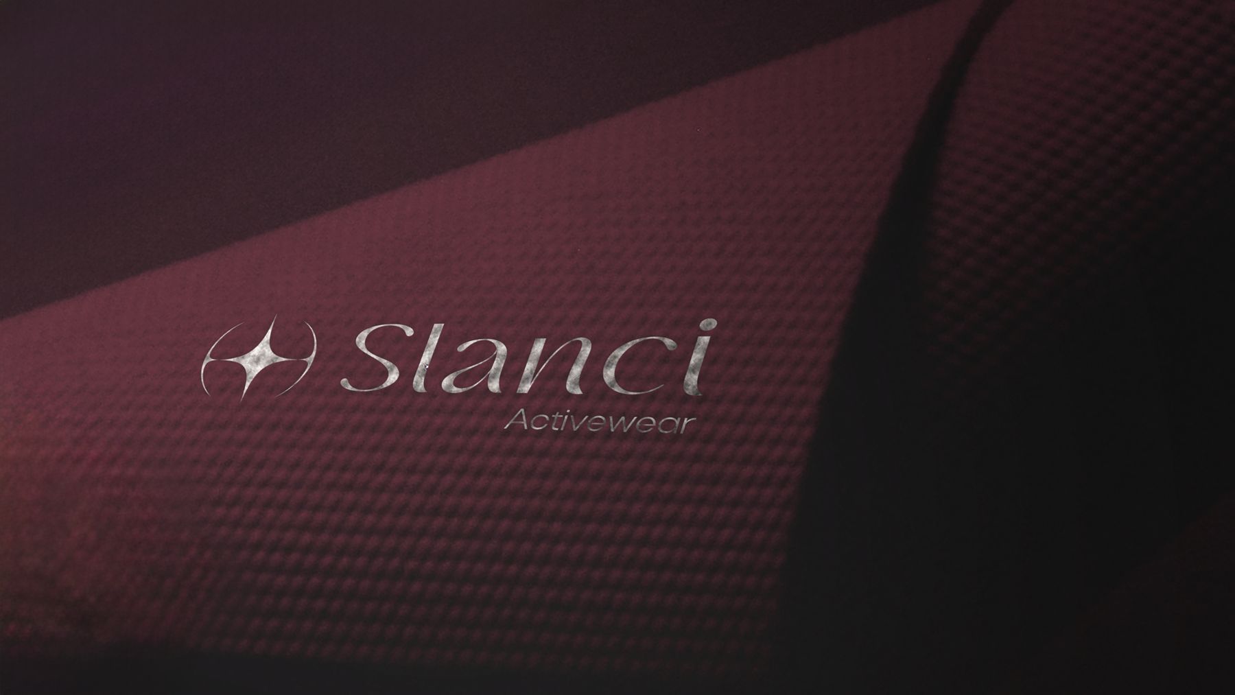 Tecido bordô texturizado com logo Slanci Activewear prateado